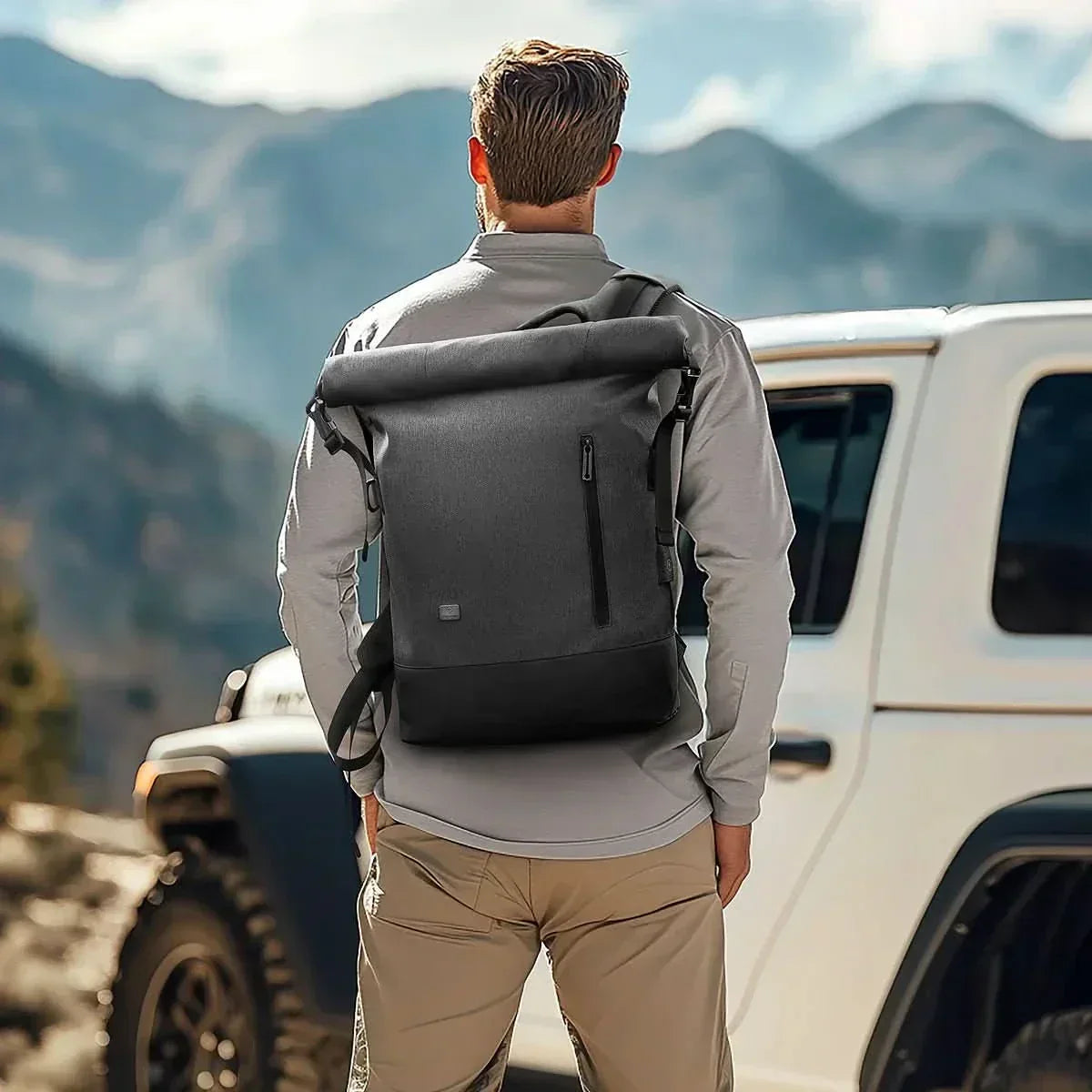 CityTrail Rolltop -reppu monikäyttöiseen ulkokäyttöön USB-portilla