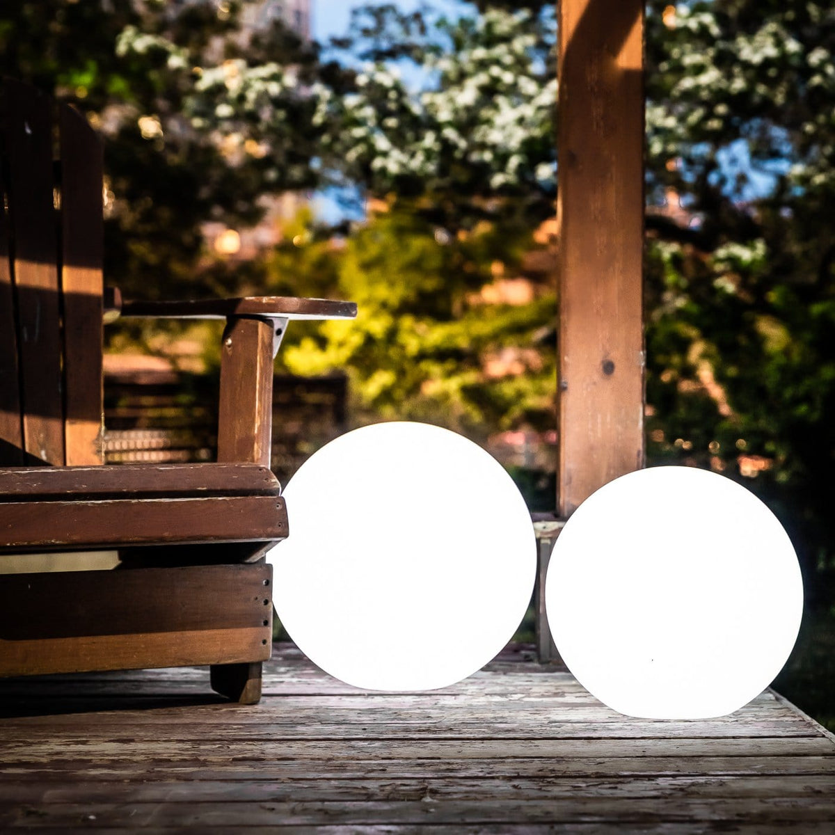 NovaGlow tragbare Lampe für den Innen- und Außenbereich in jedem Raum
