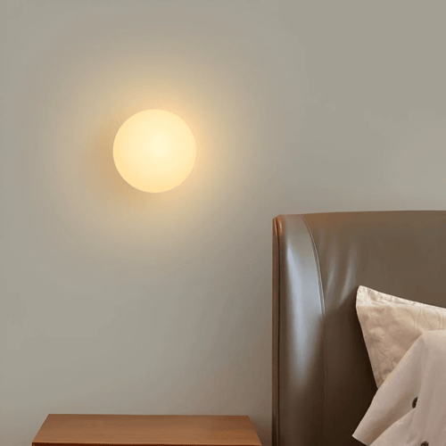 Aurelia Glas-Wandlampe für anspruchsvolle Raumbeleuchtung