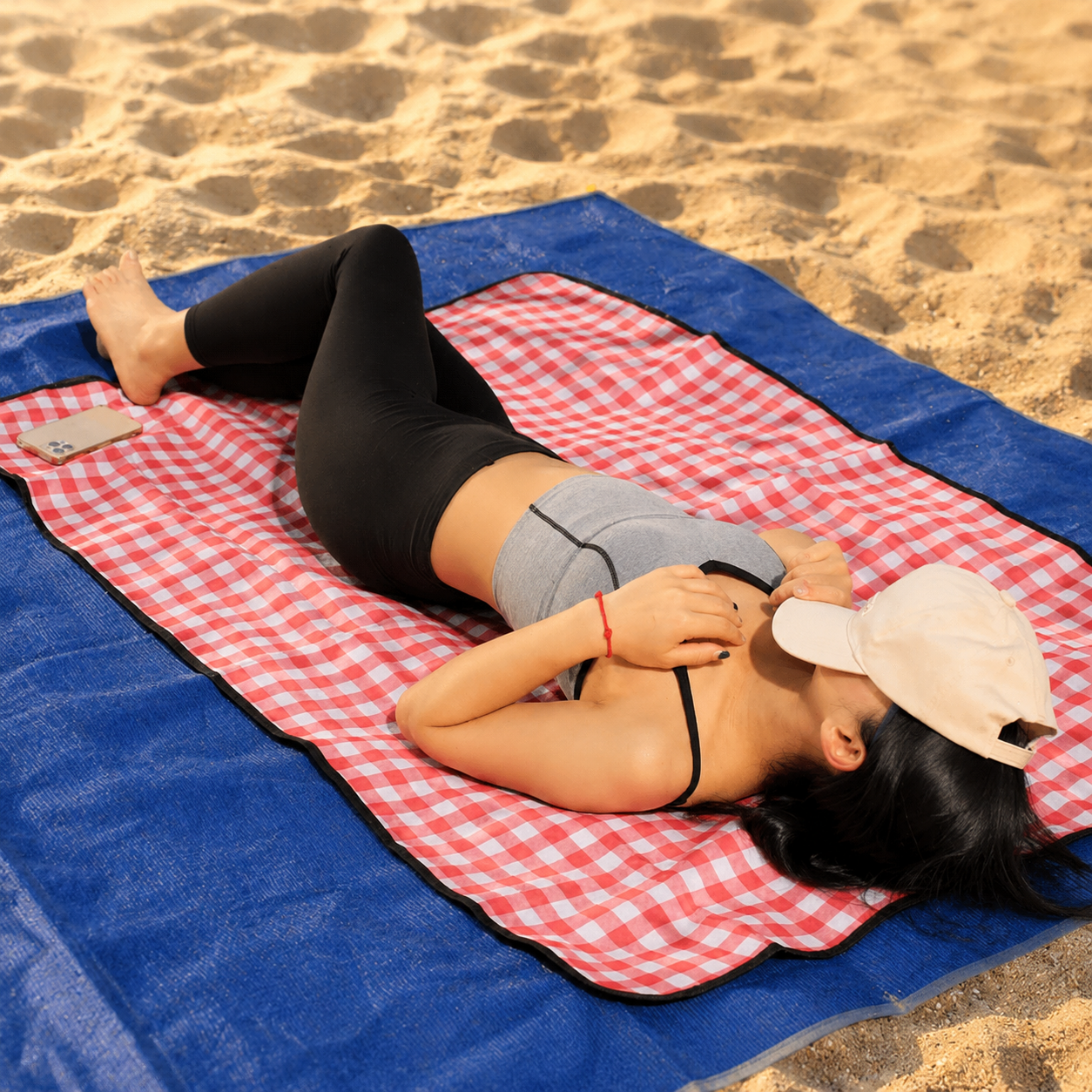 Sandless Foldable Beach Mat For Picnics And Outdoor Travel
