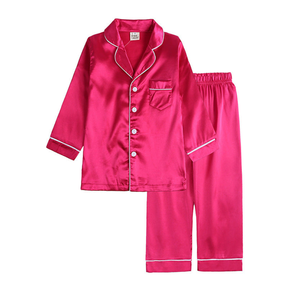 Conjunto de pijama para niños con botones en la parte superior y pantalones a juego