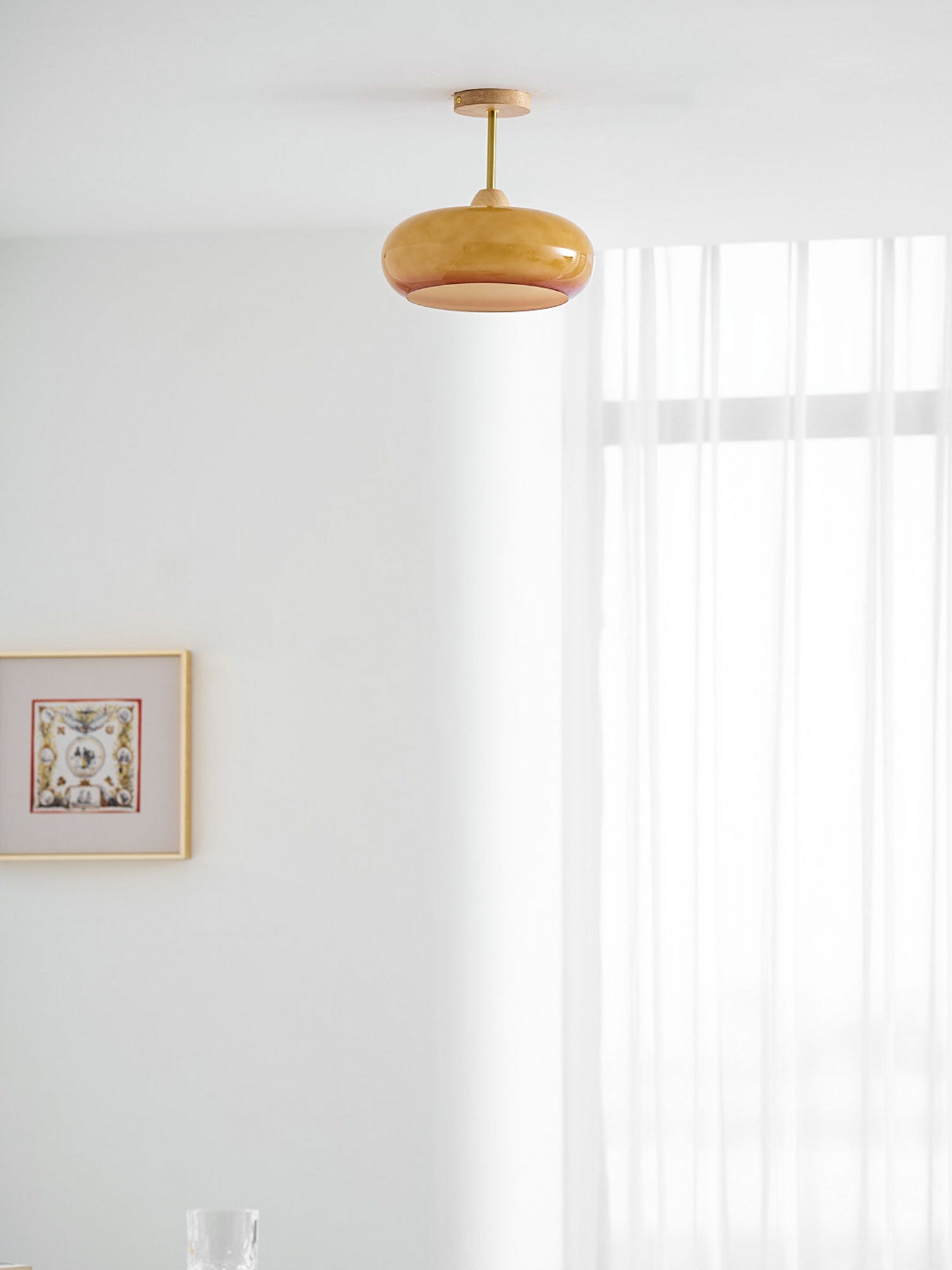 Lámpara de techo Bauhaus de vidrio y madera con diseño de disco en blanco o naranja para dormitorio y comedor