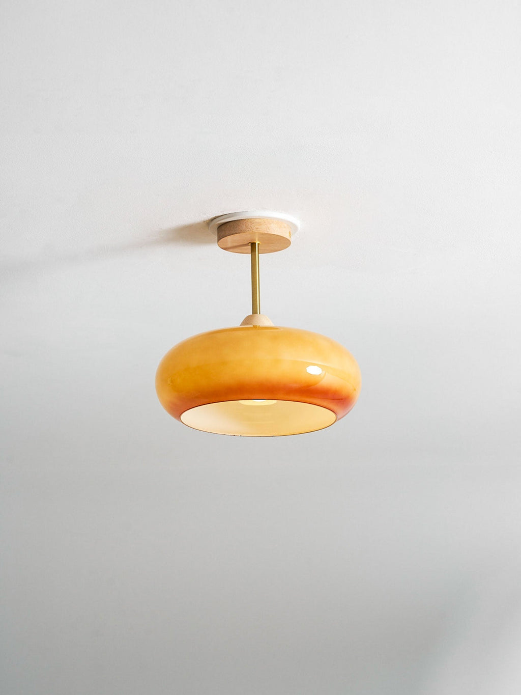 Lámpara de techo Bauhaus de vidrio y madera con diseño de disco en blanco o naranja para dormitorio y comedor