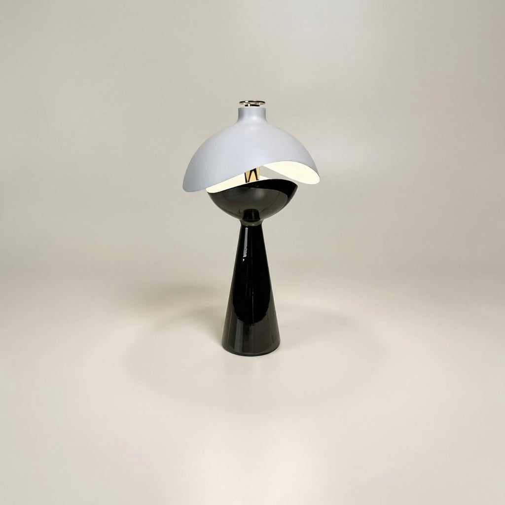 Oppladbar LED-bordlampe med moderne design, 15 tommer høy | Rosalyssa