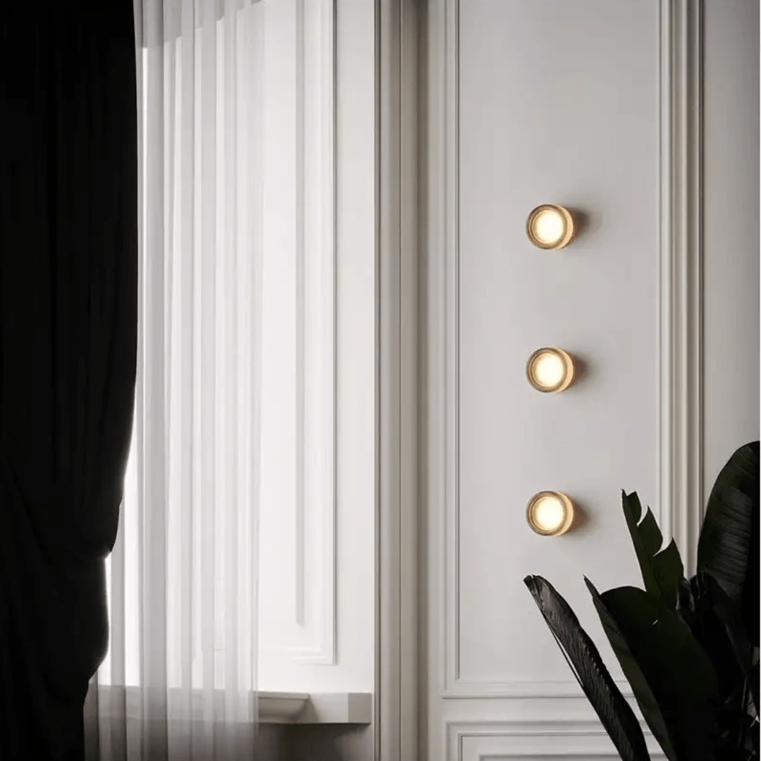 Applique da parete in vetro rotondo con LED, design a una luce | Rosalyssa