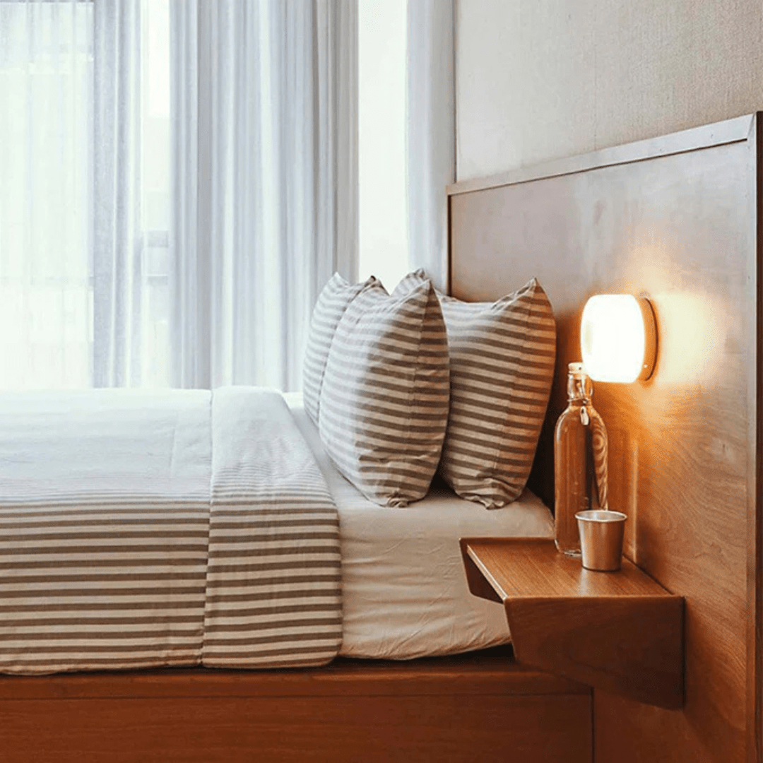 Applique da parete in vetro rotondo con LED, design a una luce | Rosalyssa