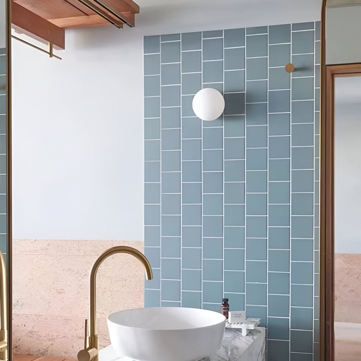 Rund Glas LED Væglampe, Minimalistisk Design, 1 Lyskilde | Rosalyssa