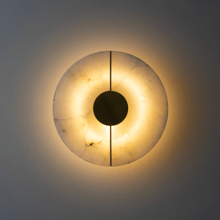 Rund LED-væglampe med marmoraccent, moderne nordisk stil | Rosalyssa