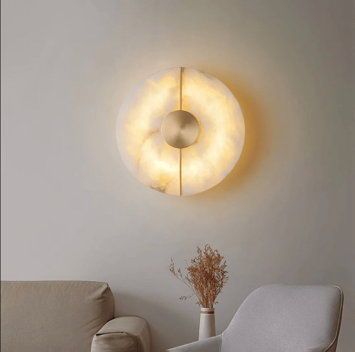 Rund LED-væglampe med marmoraccent, moderne nordisk stil | Rosalyssa