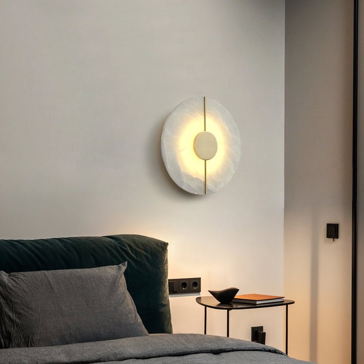 Rund LED-væglampe med marmoraccent, moderne nordisk stil | Rosalyssa