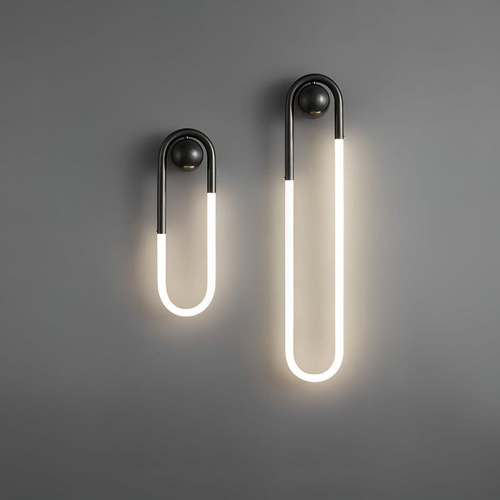 مصباح حائط LED حديث مع نحاس ومصباح حائط أسود بتصميم بسيط