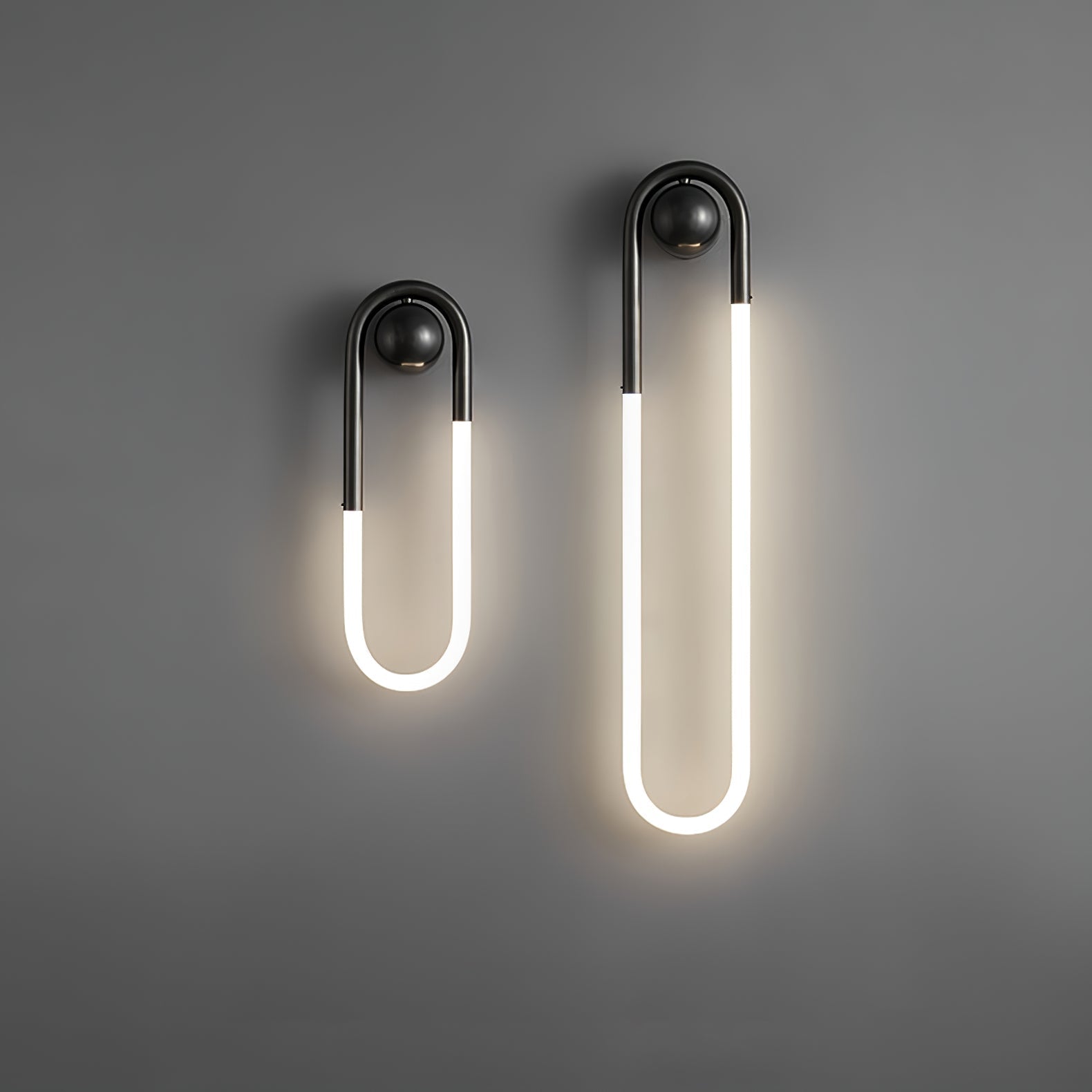 مصباح حائط LED حديث مع نحاس ومصباح حائط أسود بتصميم بسيط
