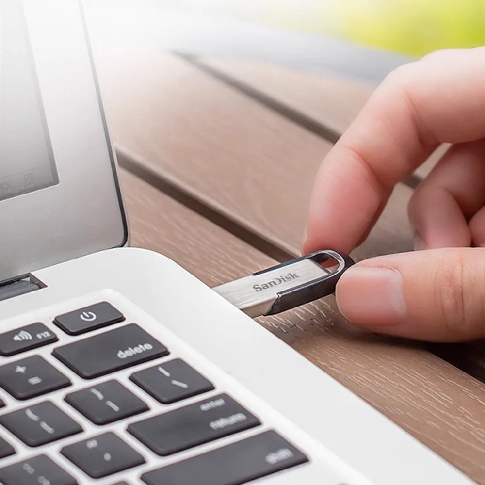 Kompakt titkosított SSD USB külső meghajtó biztonságos adatmentéshez