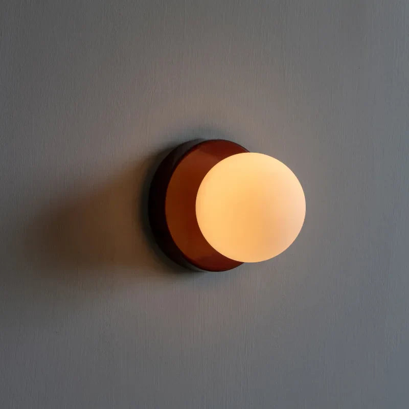 Nástěnná LED lampa Macaron s barevným sklem pro moderní interiéry