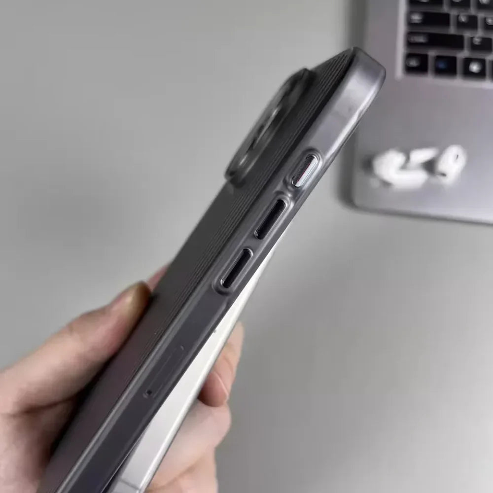 Žebrovaný pevný kryt na telefon pro ochranu a lepší úchop