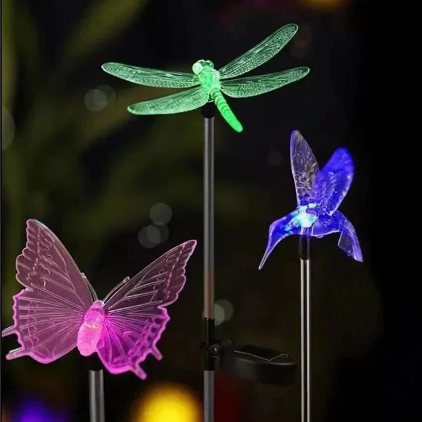 Lampe de jardin LED papillon LumenWings pour espaces extérieurs