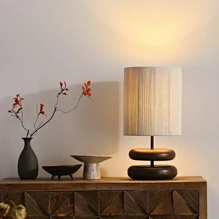 Nova valnöt sängbordslampa med mjuk tygskärm