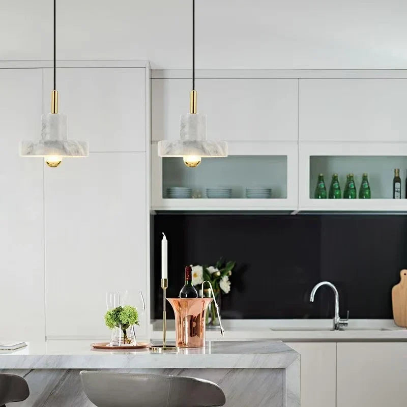 Marmorlampa med naturlig sten, postmodern design