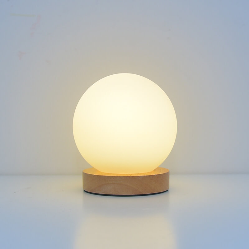 Lumora LED-natbordslampe med USB-genopladning og minimalistisk design