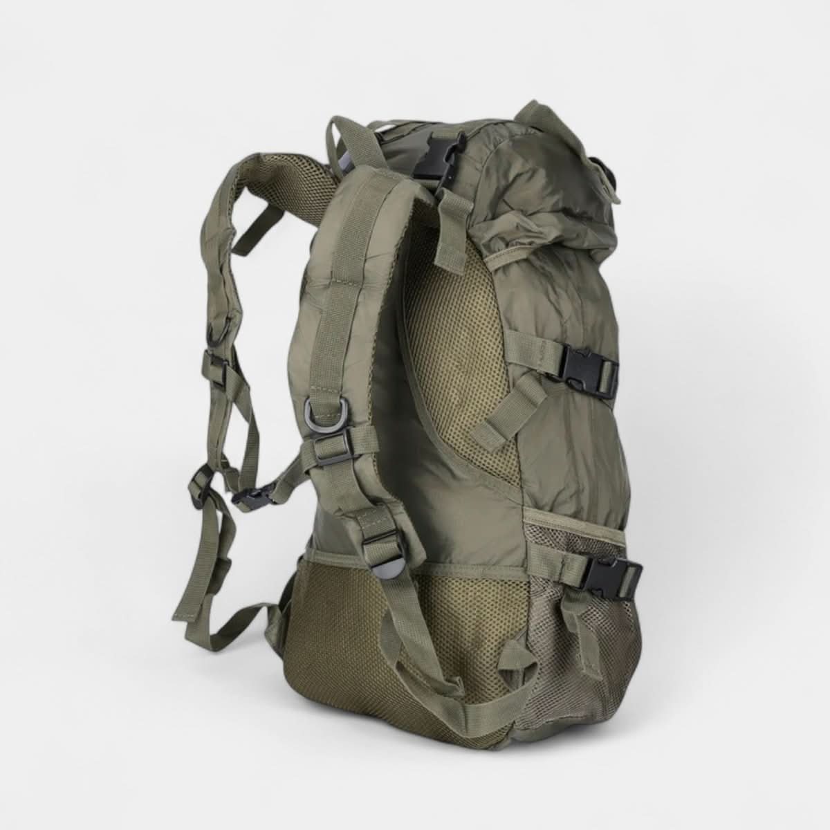 AeroPeak taktischer robuster 30L Outdoor-Rucksack mit wasserdichtem Design