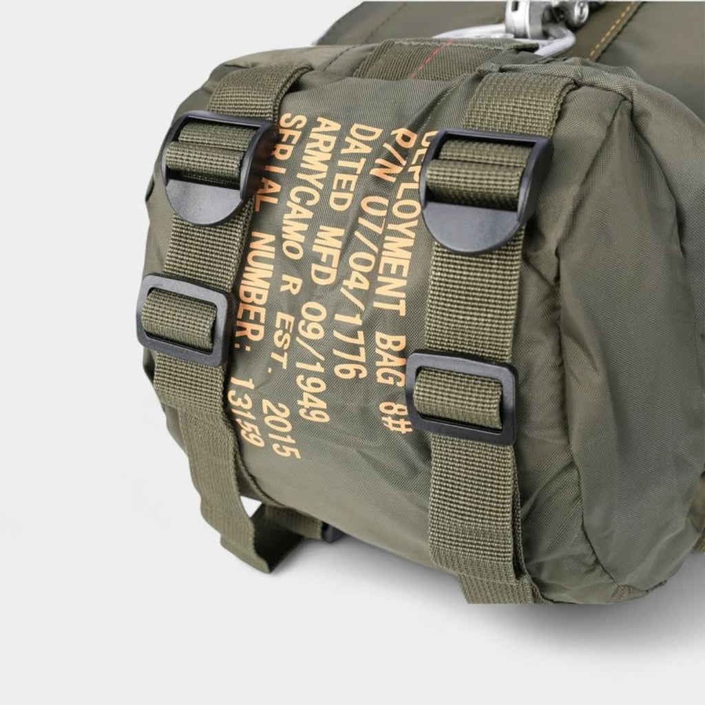 AeroPeak taktischer robuster 30L Outdoor-Rucksack mit wasserdichtem Design