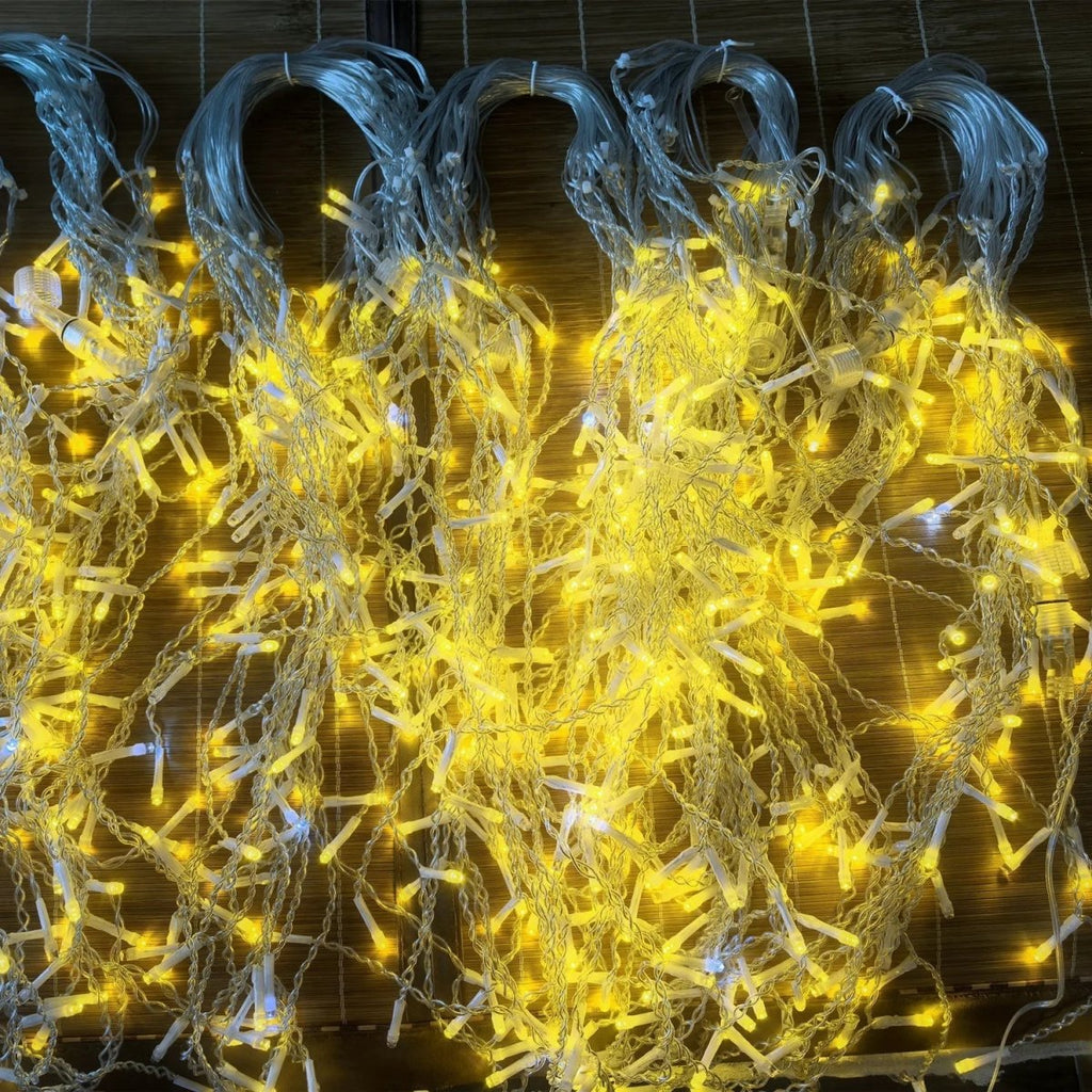 LumaWeave LED Girlandy Kurtynowe do Magicznej Dekoracji Świątecznej