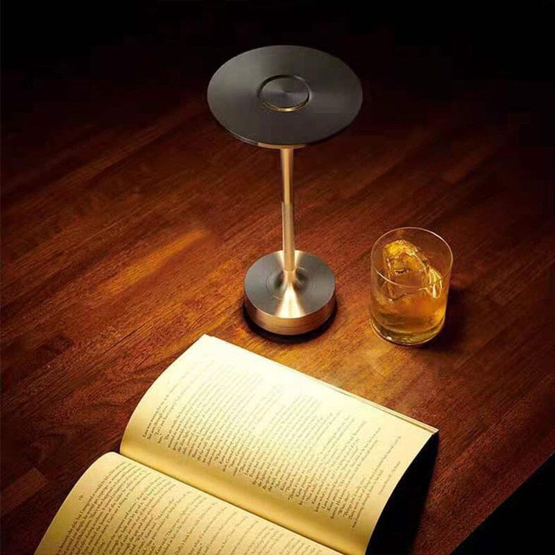 LumaNova Trådløs Touchlampe med Dæmpbar Trådløs Belysning