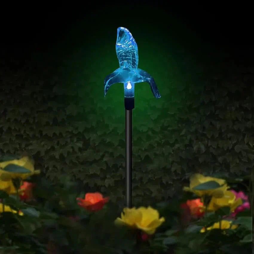 Lampe de jardin LED papillon LumenWings pour espaces extérieurs