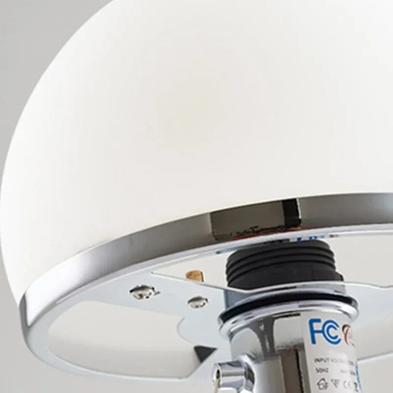 Lampada da tavolo Wilhelm Bauhaus in vetro nordico, luce di design
