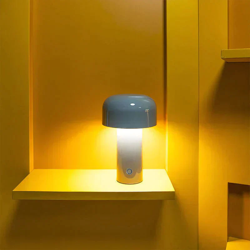 Bezprzewodowa włoska lampa stołowa Aurora Nova w kształcie grzyba, chromowana