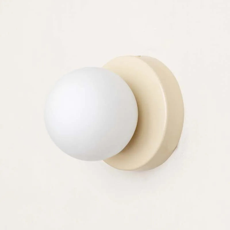 Nástěnná LED lampa Macaron s barevným sklem pro moderní interiéry