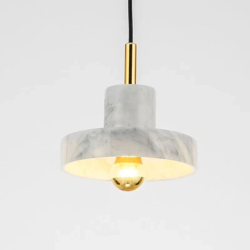 Marmorlampa med naturlig sten, postmodern design