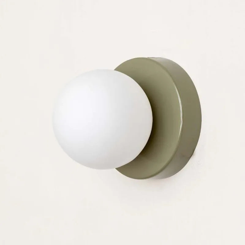 Nástěnná LED lampa Macaron s barevným sklem pro moderní interiéry