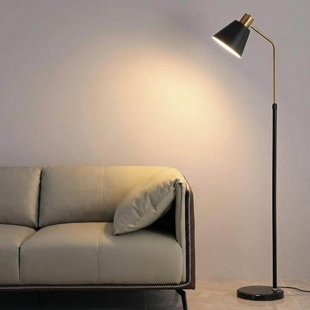 Stojací lampa ve skandinávském stylu vysoká 60 palců s dřevěným podstavcem | Rosalyssa