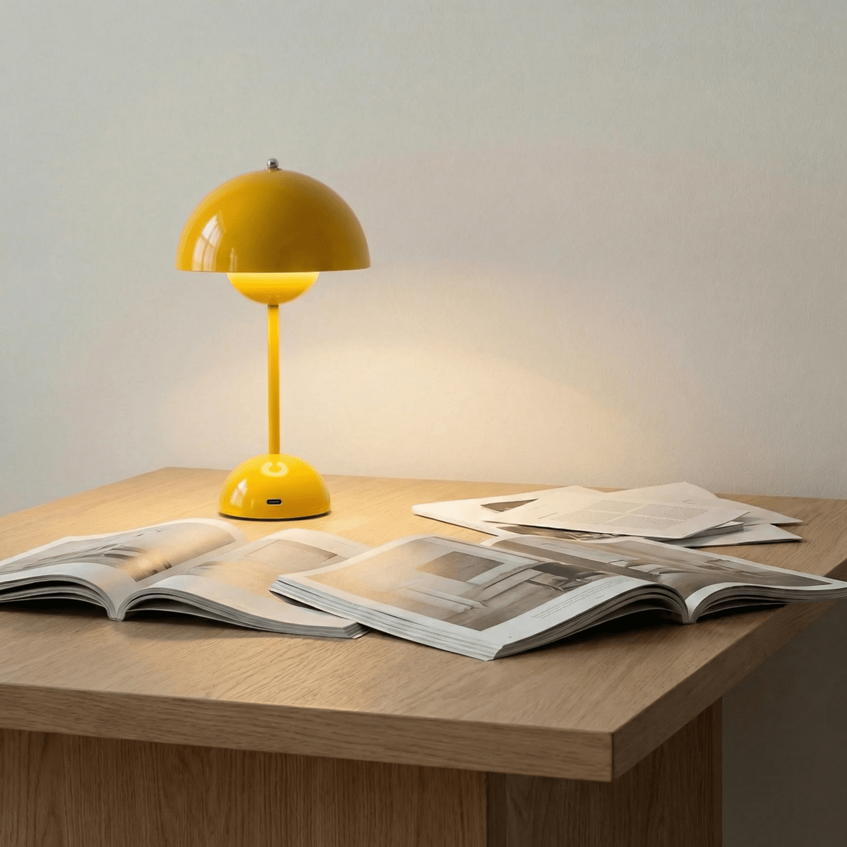 Skulptureret blank finish kuppel bordlampe, moderne design, 12 tommer høj | Rosalyssa