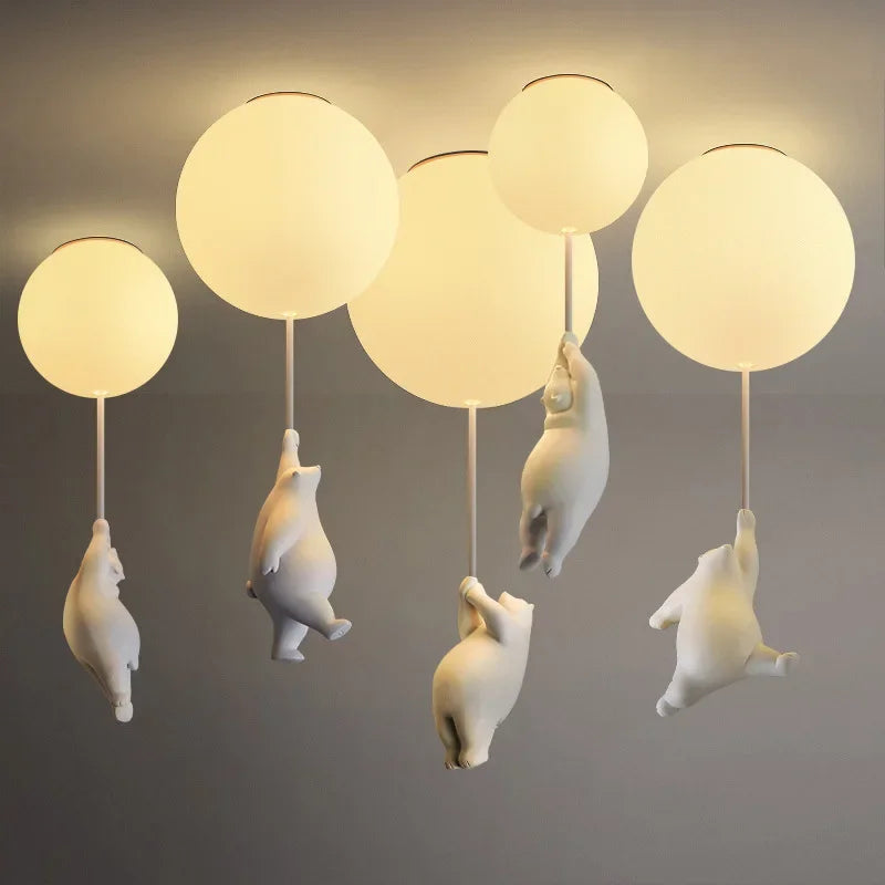 Verspielter Ballon-Bären-Kronleuchter für Kinder-Spielzimmer und Kinderzimmer