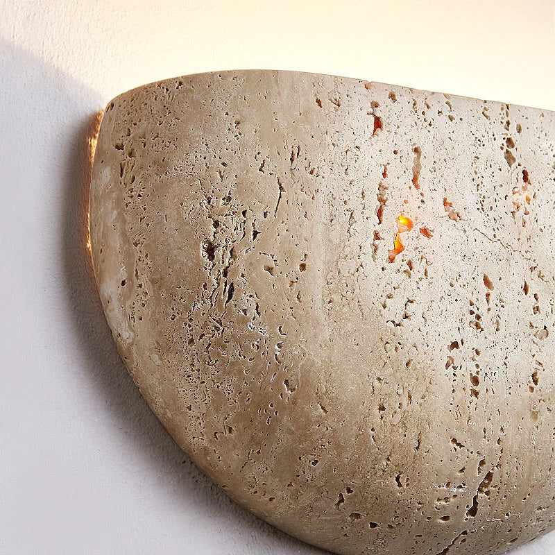 Wabi-Sabi kamenná nástěnná lampa s přírodním travertinovým polokruhovým stínidlem