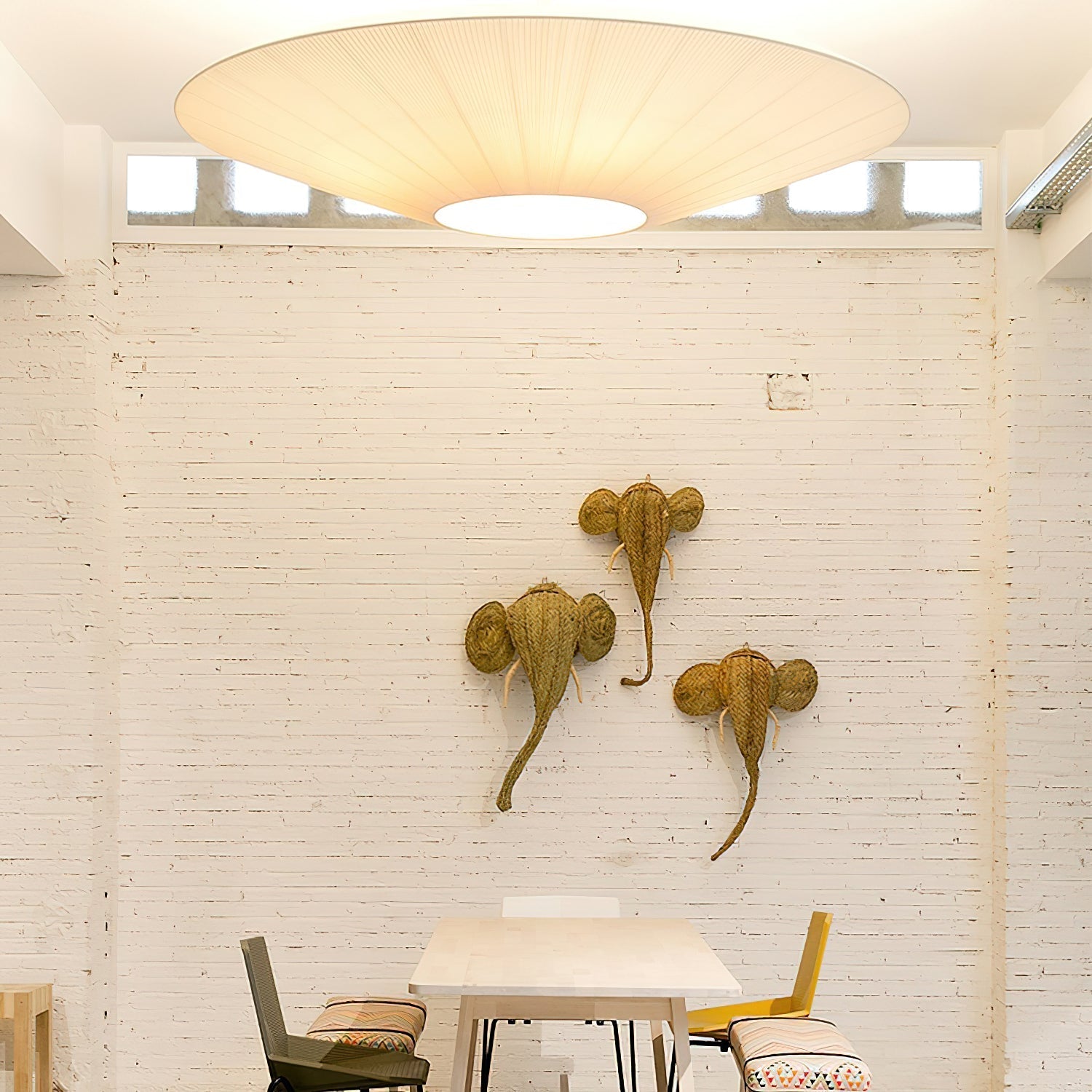 Stropní lampa v orientálním stylu s látkovým stínidlem pro jídelní pokoj, stmívatelná, tři velikosti