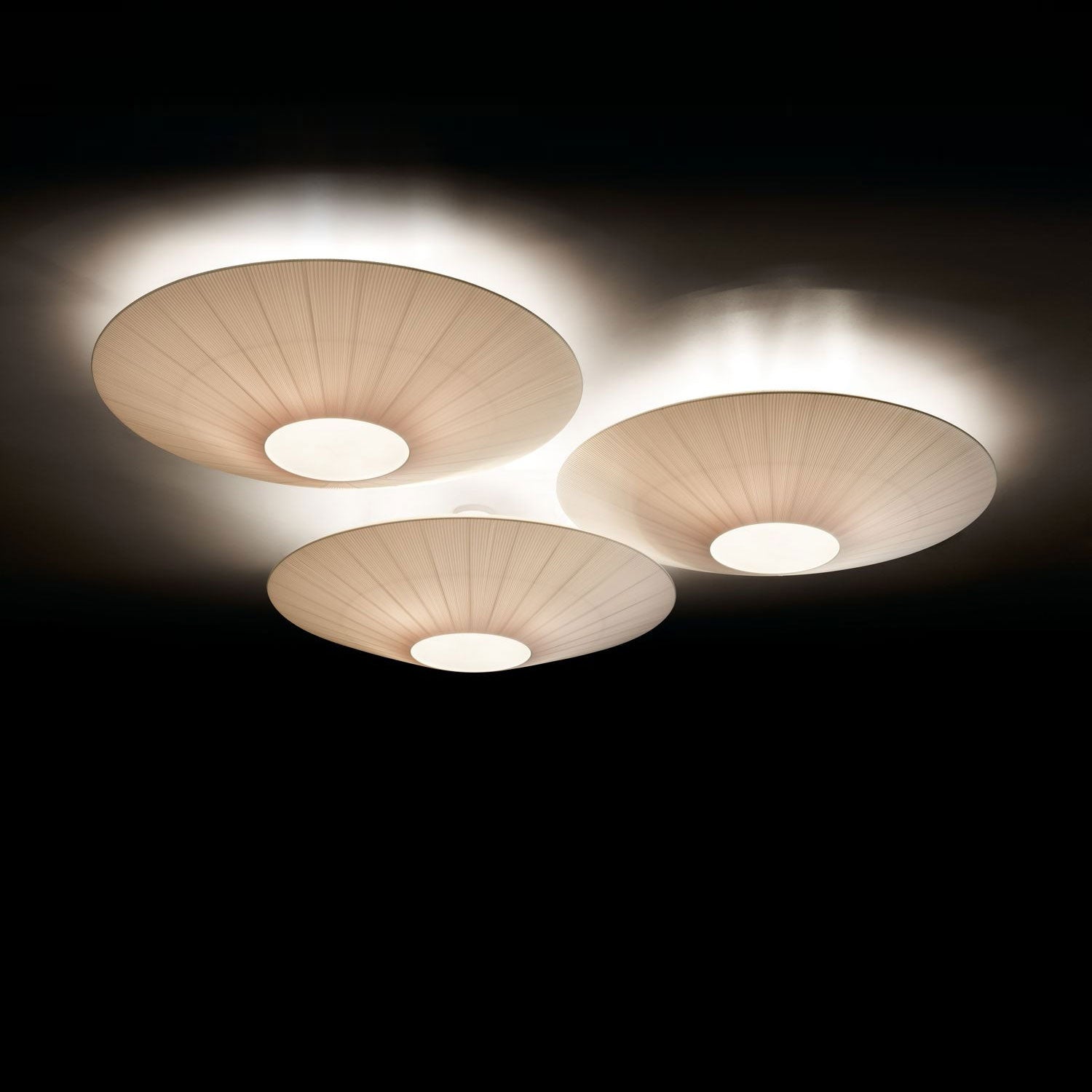 Stropní lampa v orientálním stylu s látkovým stínidlem pro jídelní pokoj, stmívatelná, tři velikosti
