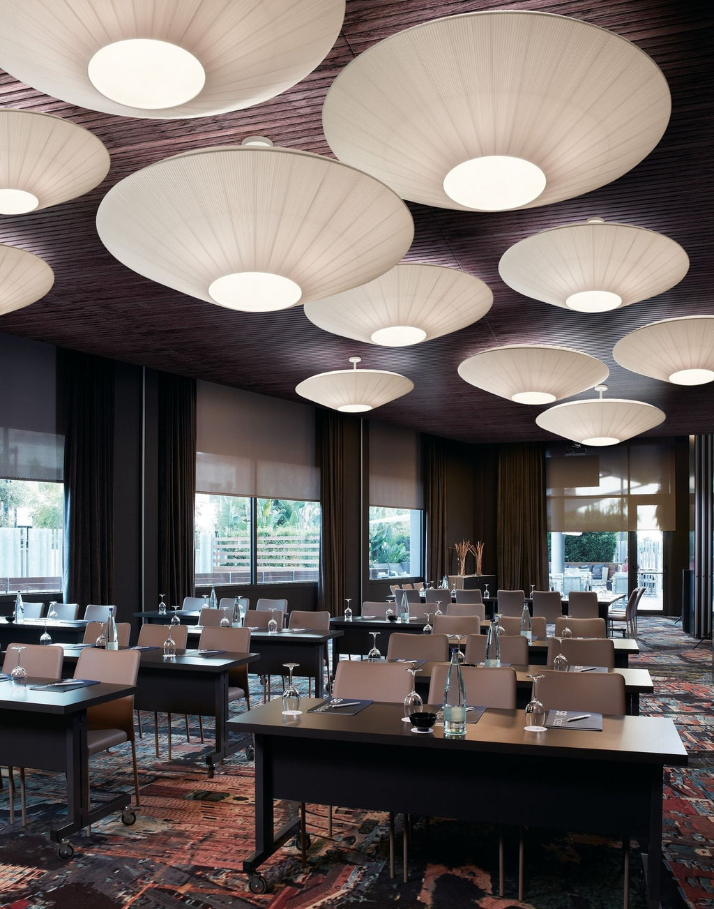 Stropní lampa v orientálním stylu s látkovým stínidlem pro jídelní pokoj, stmívatelná, tři velikosti