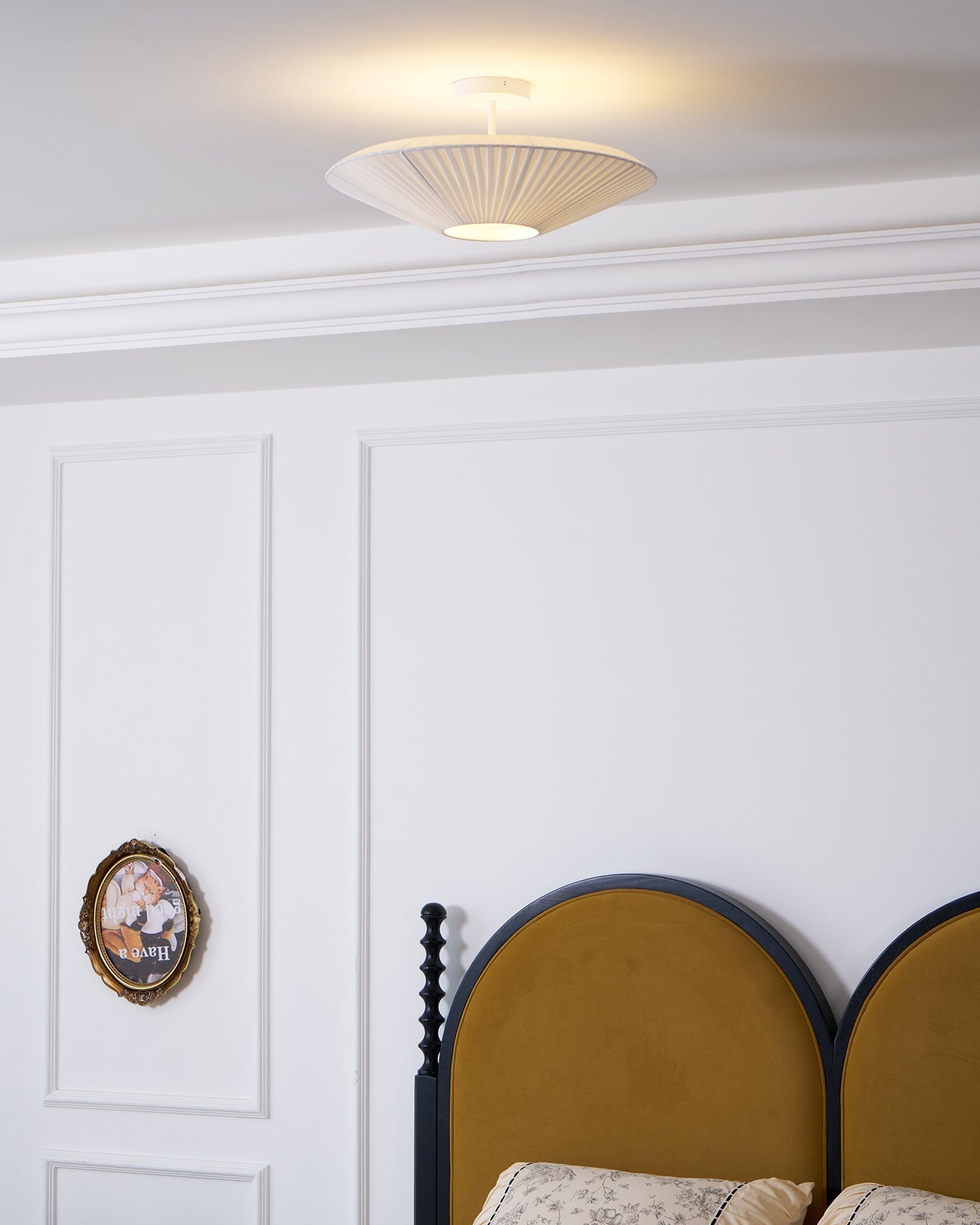 Stropní lampa v orientálním stylu s látkovým stínidlem pro jídelní pokoj, stmívatelná, tři velikosti