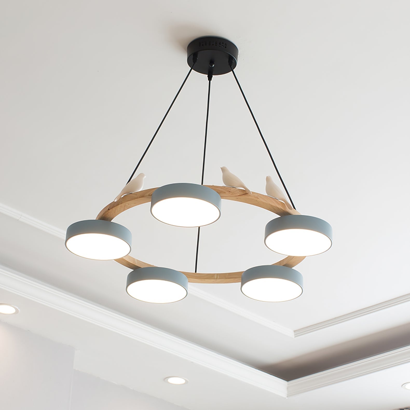 Sienna Bird Rund Lysekrone med Naturinspireret LED-lys
