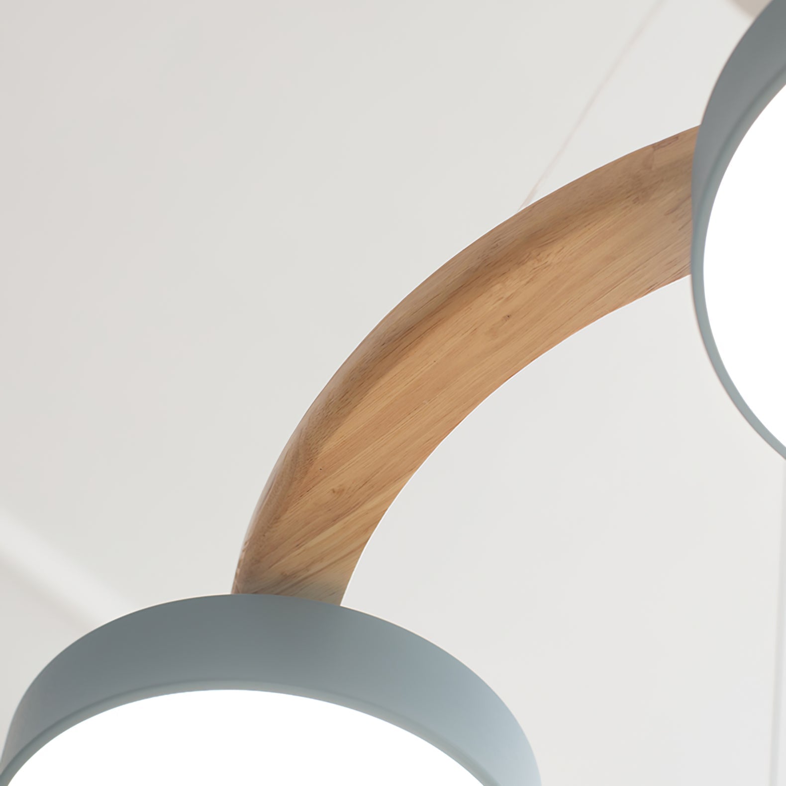 Sienna Bird Rund Lysekrone med Naturinspireret LED-lys
