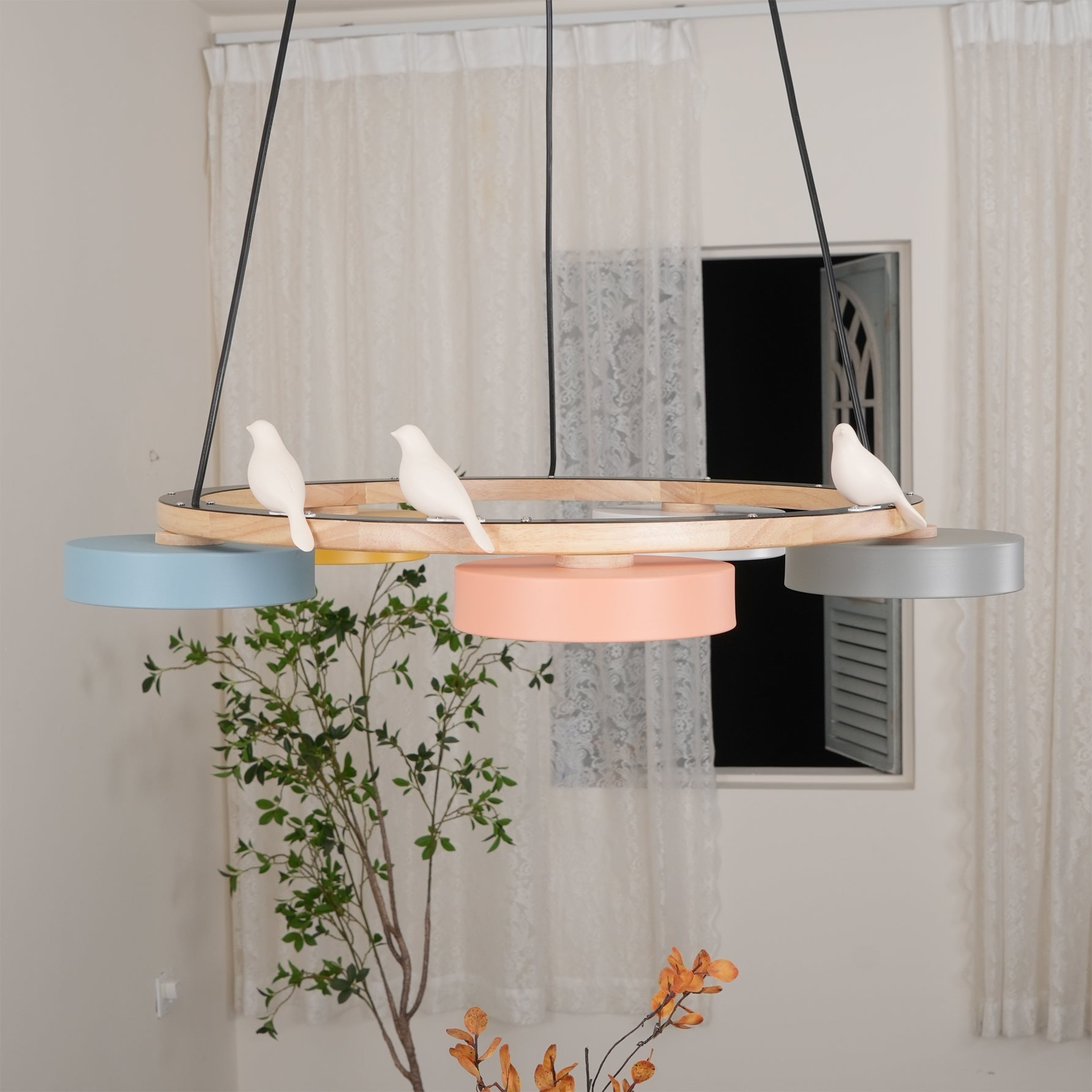 Sienna Bird Rund Lysekrone med Naturinspireret LED-lys