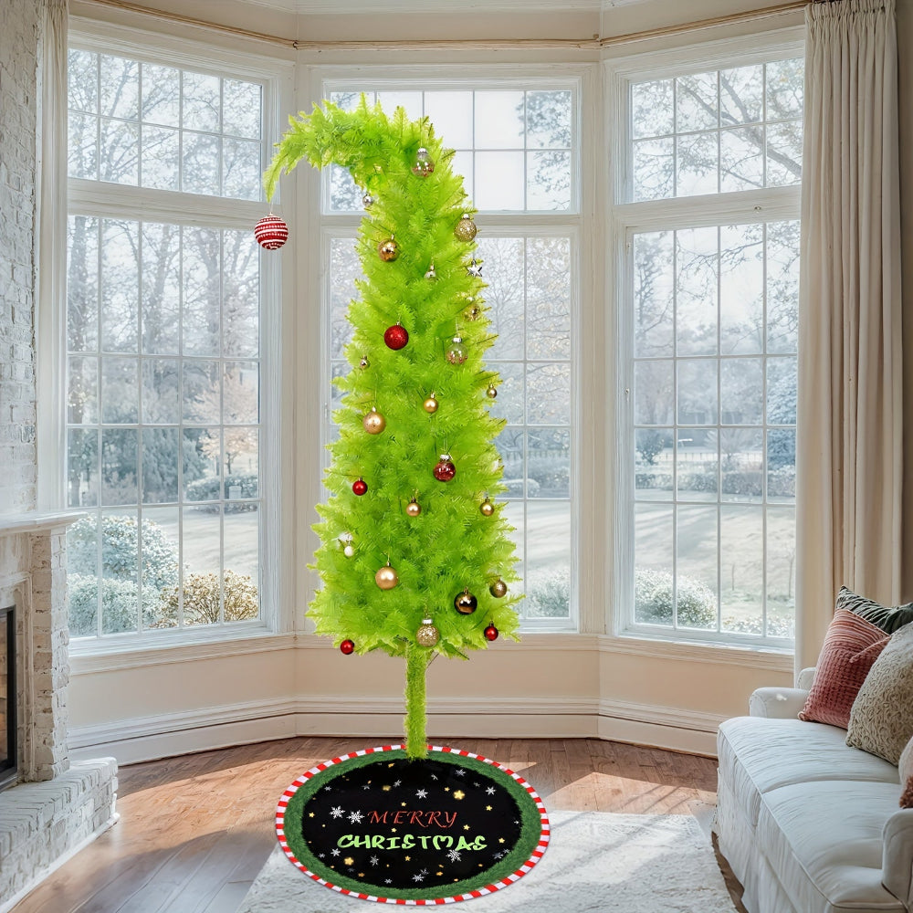 Eleganter schlanker künstlicher Weihnachtsbaum für die Bodenpräsentation zu Hause