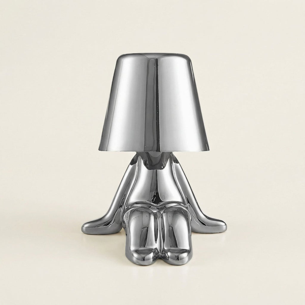 Modern kompakt bordslampa med unik design och energieffektiv LED | Rosalyssa