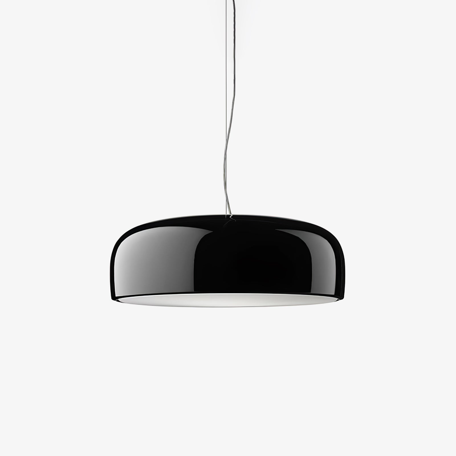 Nova pendellampa med modern design och ljusstark, platsbesparande belysning