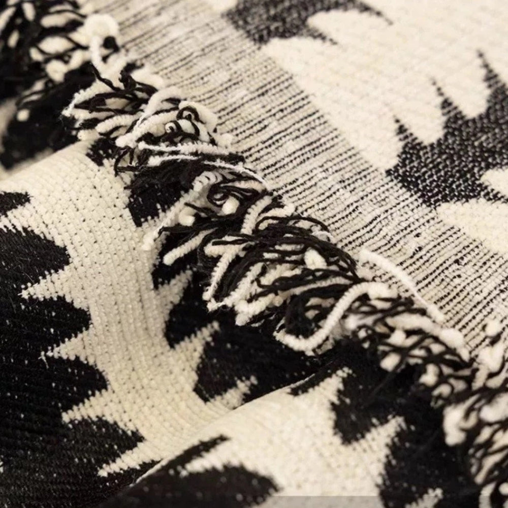 Vintage Inspired Plush Sofa Cover For Elegant Comfort