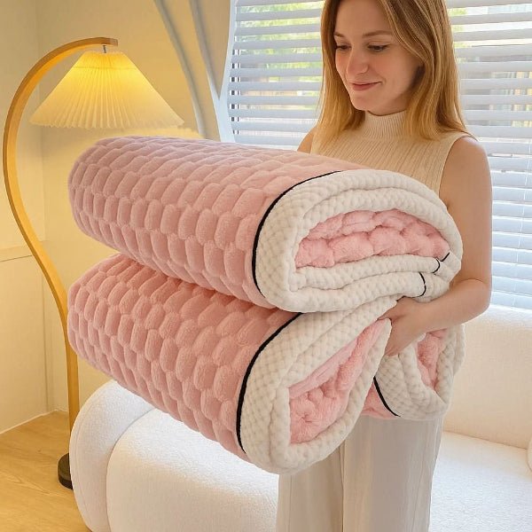 Pătură LuxeWeave Cadou Gândit cu Textură Elegantă