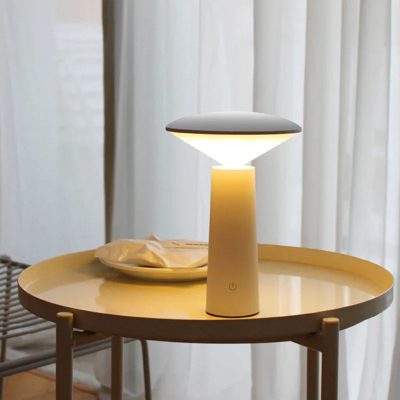 Lampada da Tavolo Cordless AuraNova con Telecomando Dimmerabile